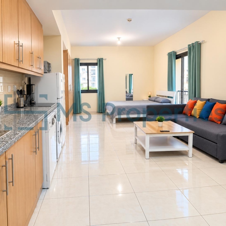 Cozy and Bright Studio Apartment in Fox Hills