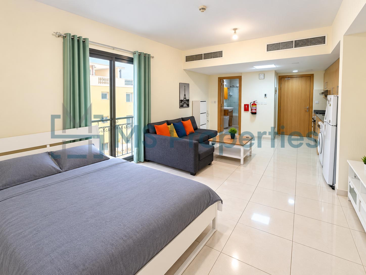 Cozy and Bright Studio Apartment in Fox Hills