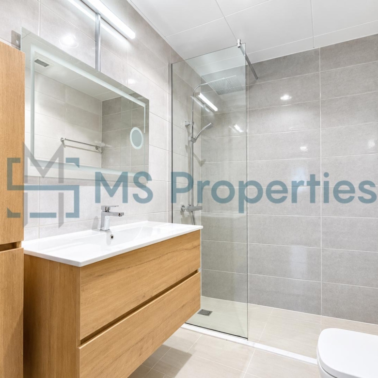Modern 2 BDR Furnished with Balcony Beautiful View
