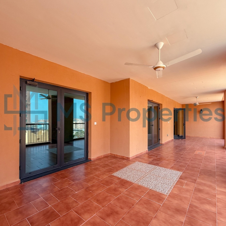 Stunning 2 BHK+Maid Room | Including Bills | Balcony View