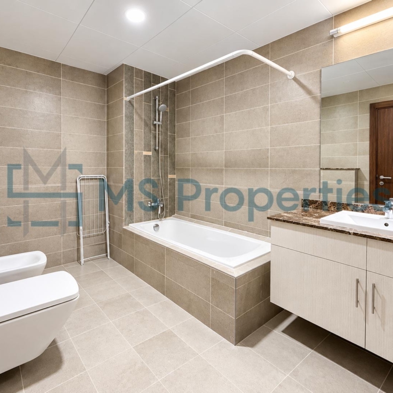 Classic Elegant 1 Bedroom Furnished with Community View