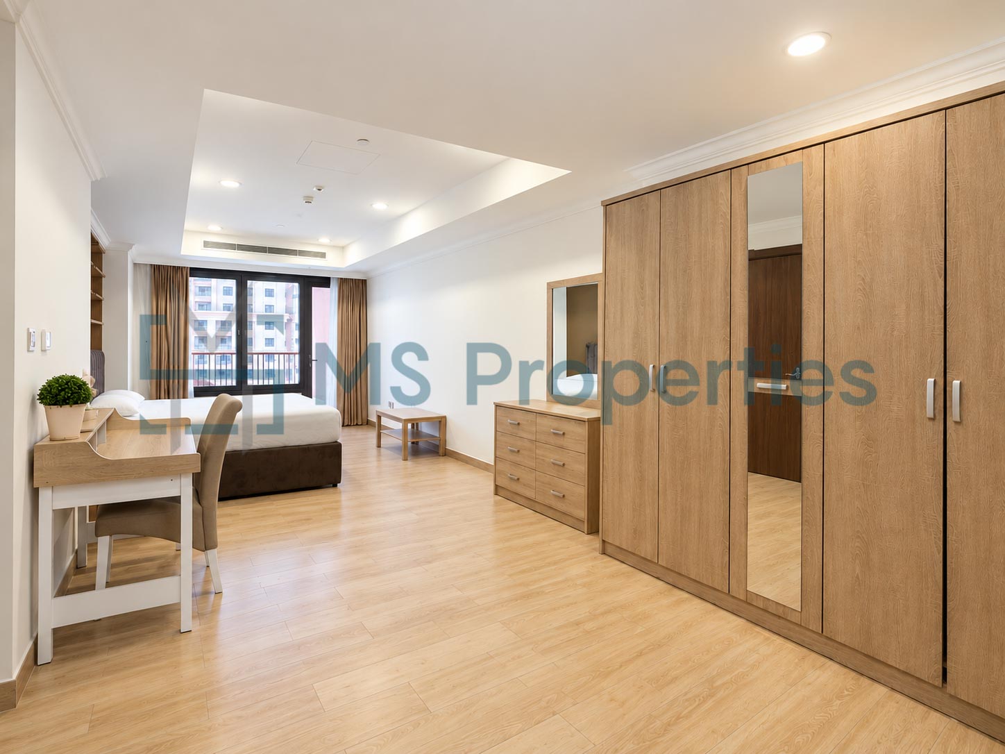 Luxurious 1 BHK Furnished with Balcony Amazing View