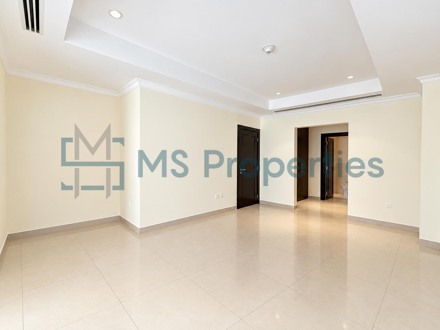 Large Layout 1 BDR Apartment with Perfect View Balcony