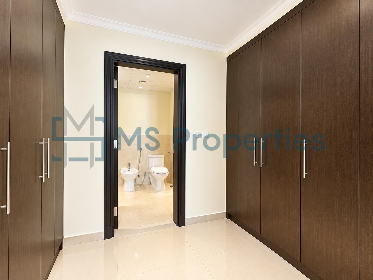 Large Layout 1 BDR Apartment with Perfect View Balcony