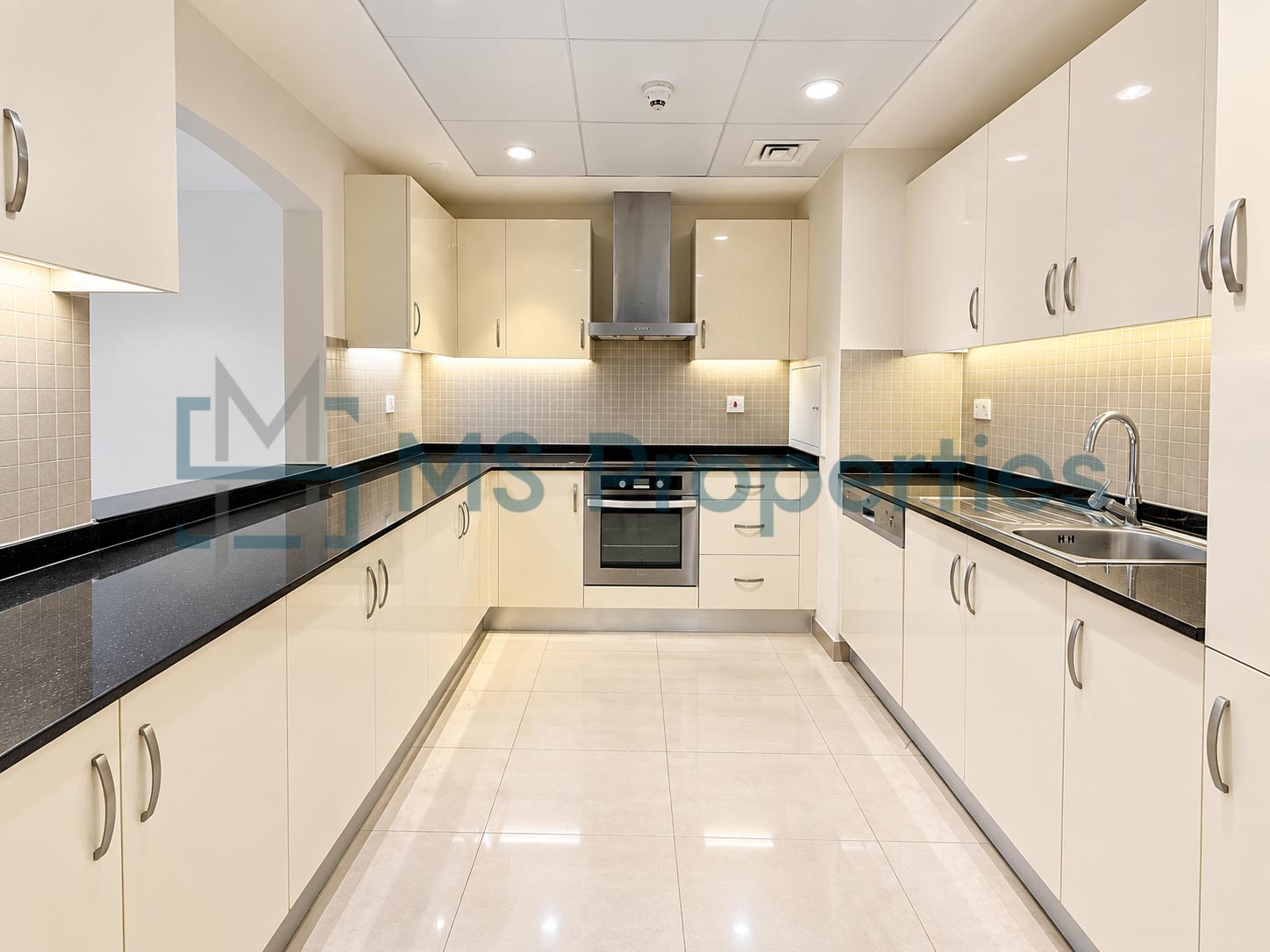 Large Layout 1 BDR Apartment with Perfect View Balcony