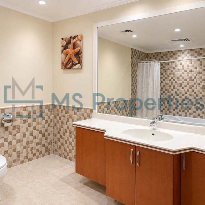 Sophisticated 2BHK Furnished with Balcony Sea View