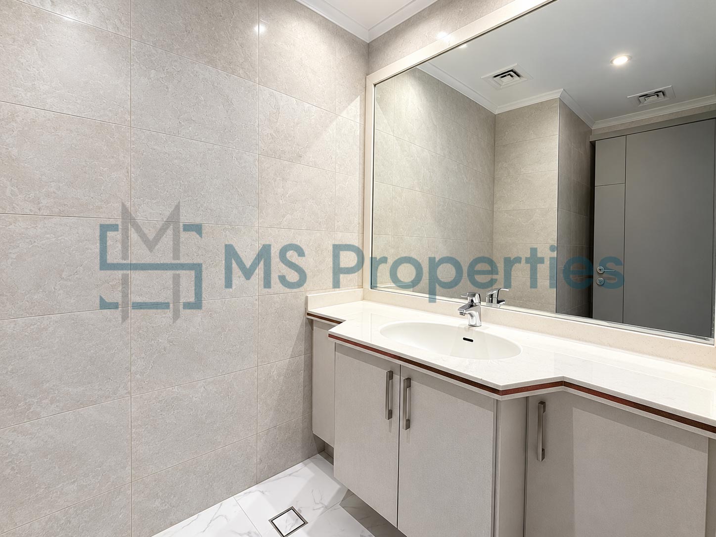Cozy | Stunning 2 BHK Apartment with Perfect View Balcony