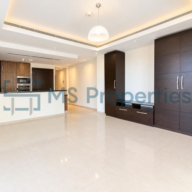 Bills Included | Cozy Studio Unit | with Balcony Sea View