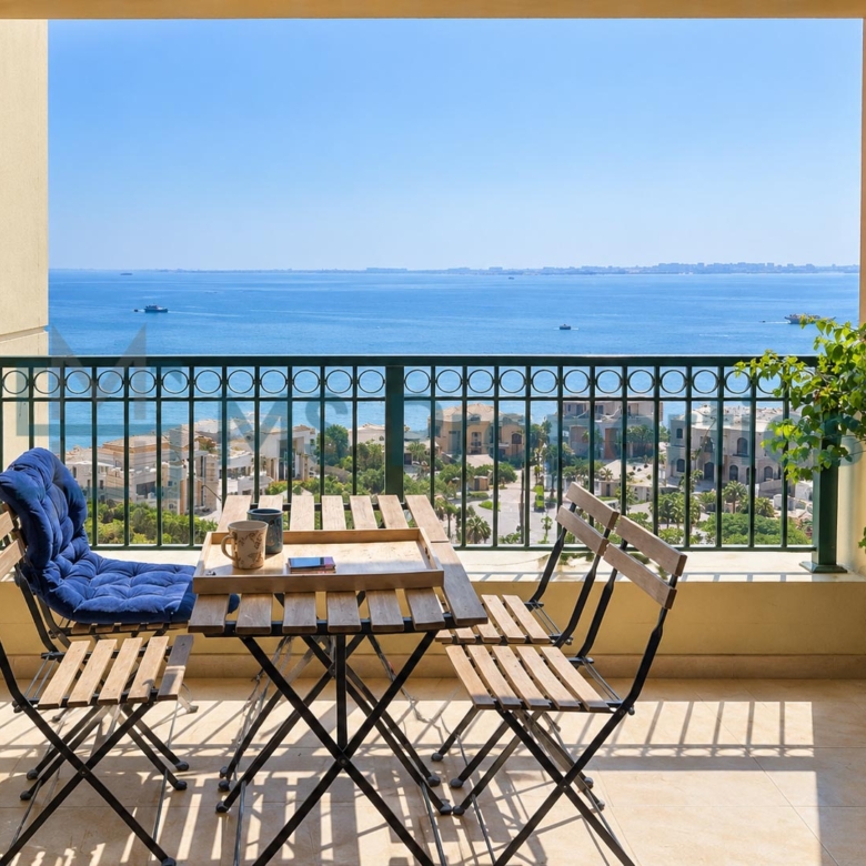 Bright & Elegant 2 BDR Furnished with Balcony Sea View