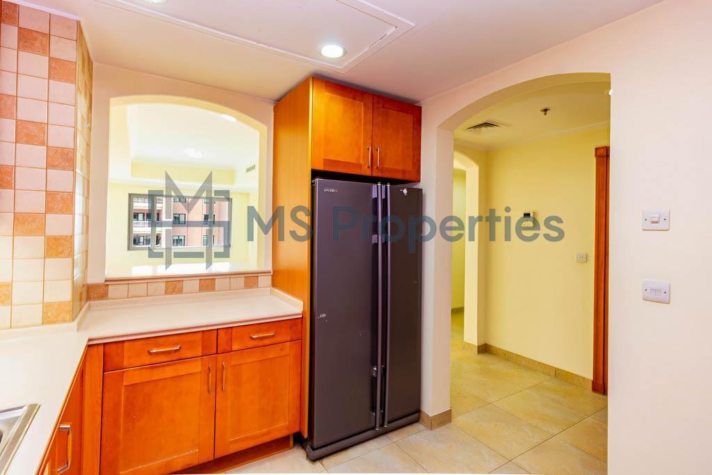 Stunning 2 BHK Apartment with Balcony For Sale in Pearl