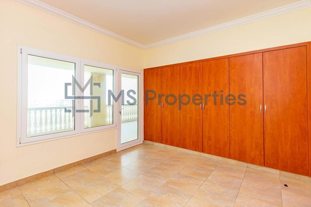 Stunning 2 BHK Apartment with Balcony For Sale in Pearl