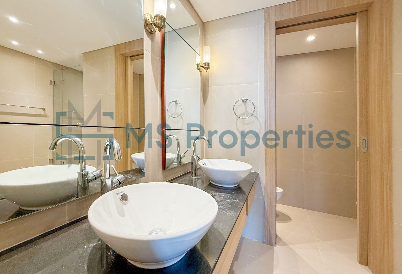 Charming 2 BHK Townhouse | Balcony | Beautiful Sea View