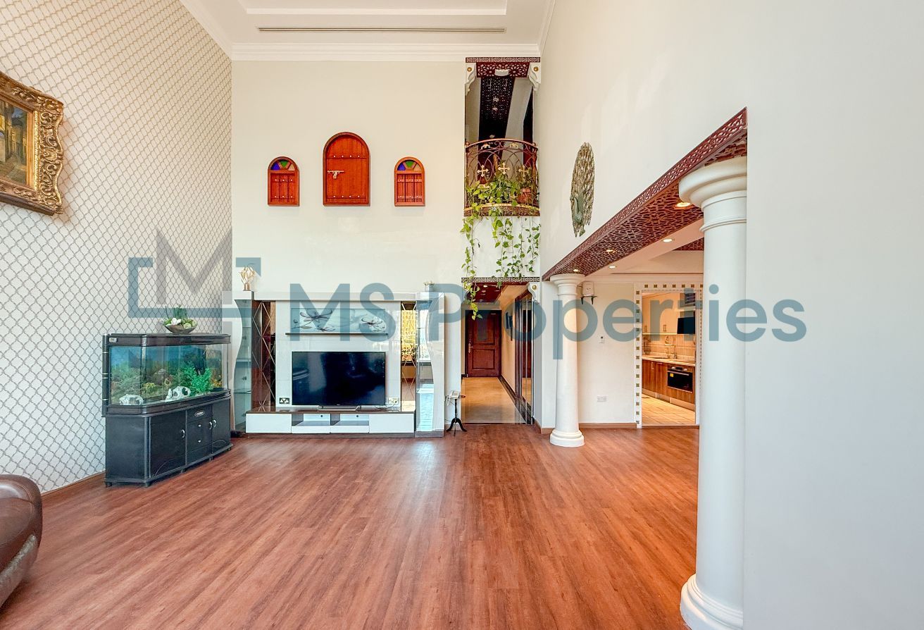 High End 4BHK + Maid Town House +Full Marina View