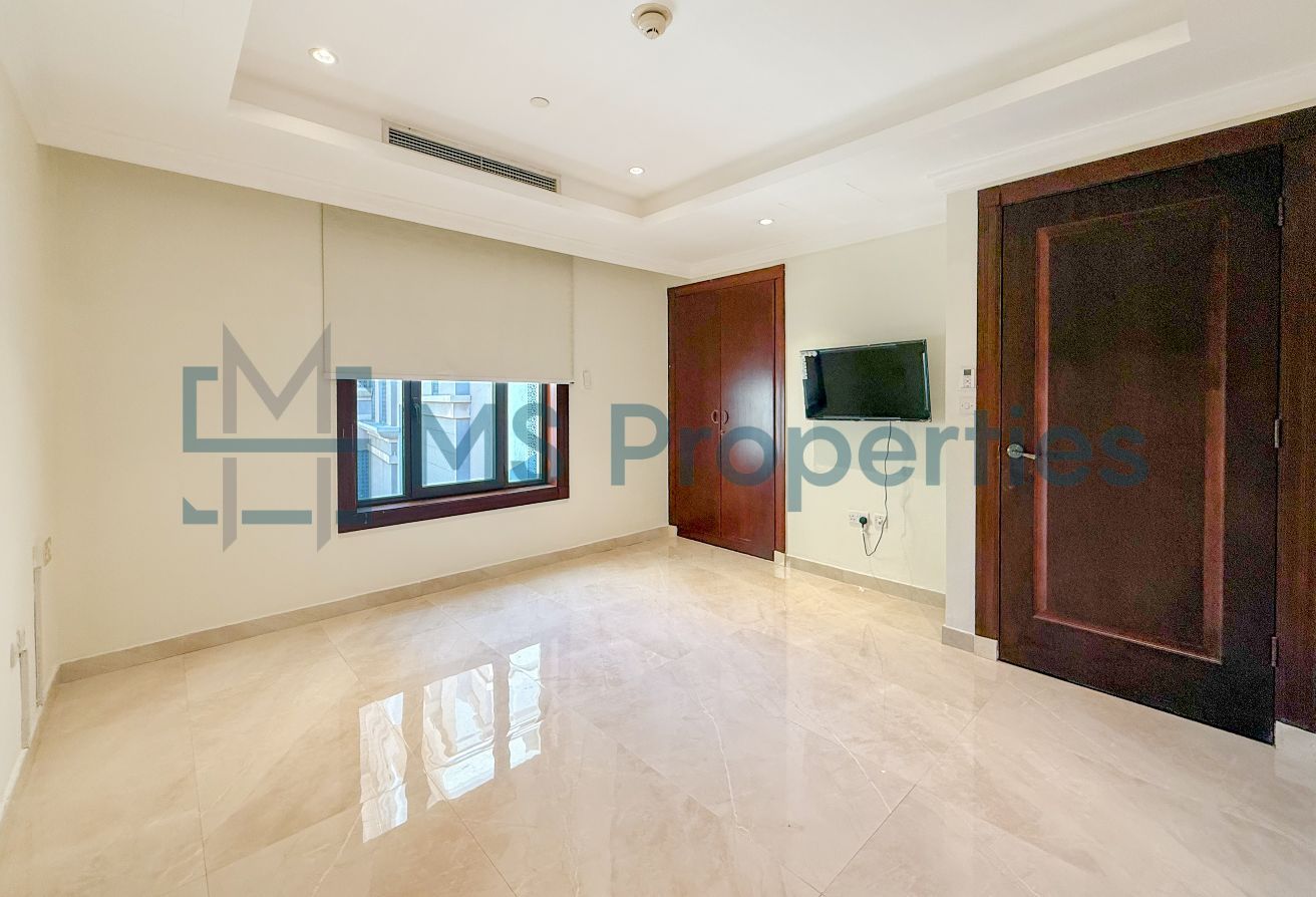High End 4BHK + Maid Town House +Full Marina View