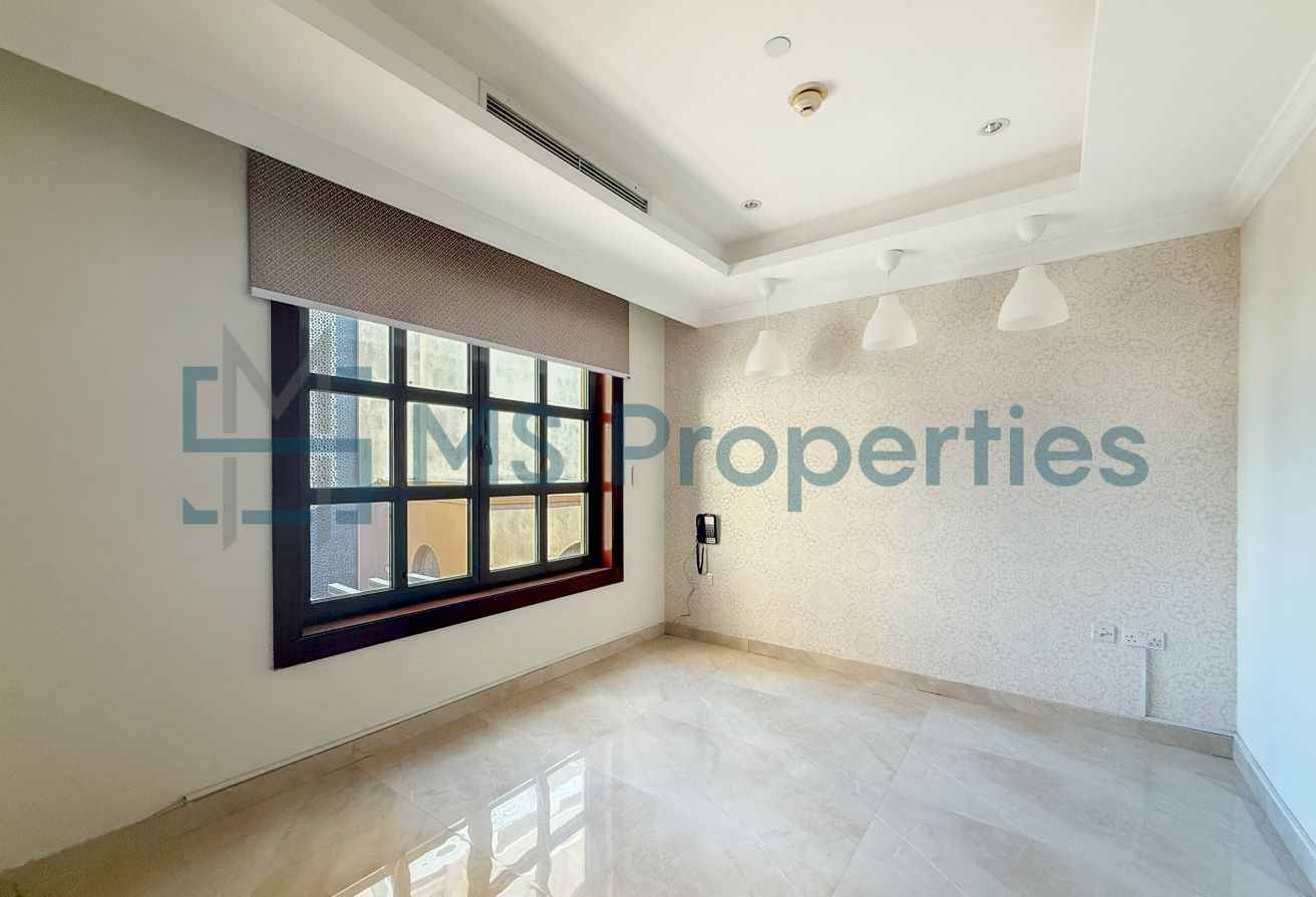 High End 4BHK + Maid Town House +Full Marina View