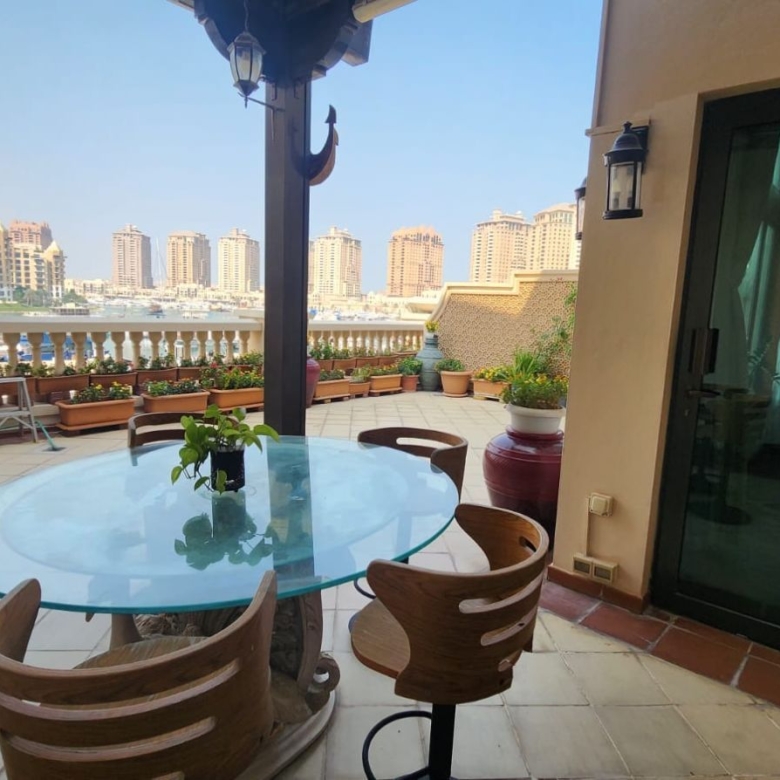 High End 4BHK + Maid Town House +Full Marina View
