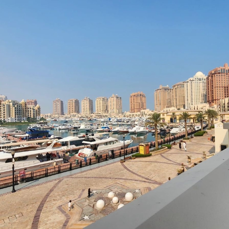 High End 4BHK + Maid Town House +Full Marina View
