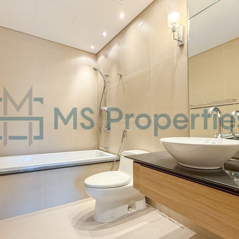 Charming 2 BHK Townhouse | Balcony | Beautiful Sea View