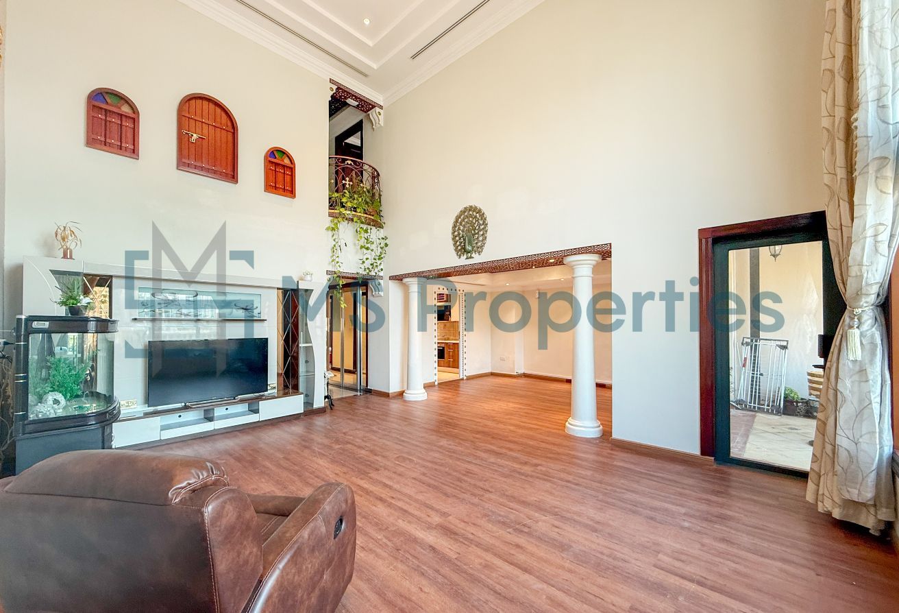 High End 4BHK + Maid Town House +Full Marina View