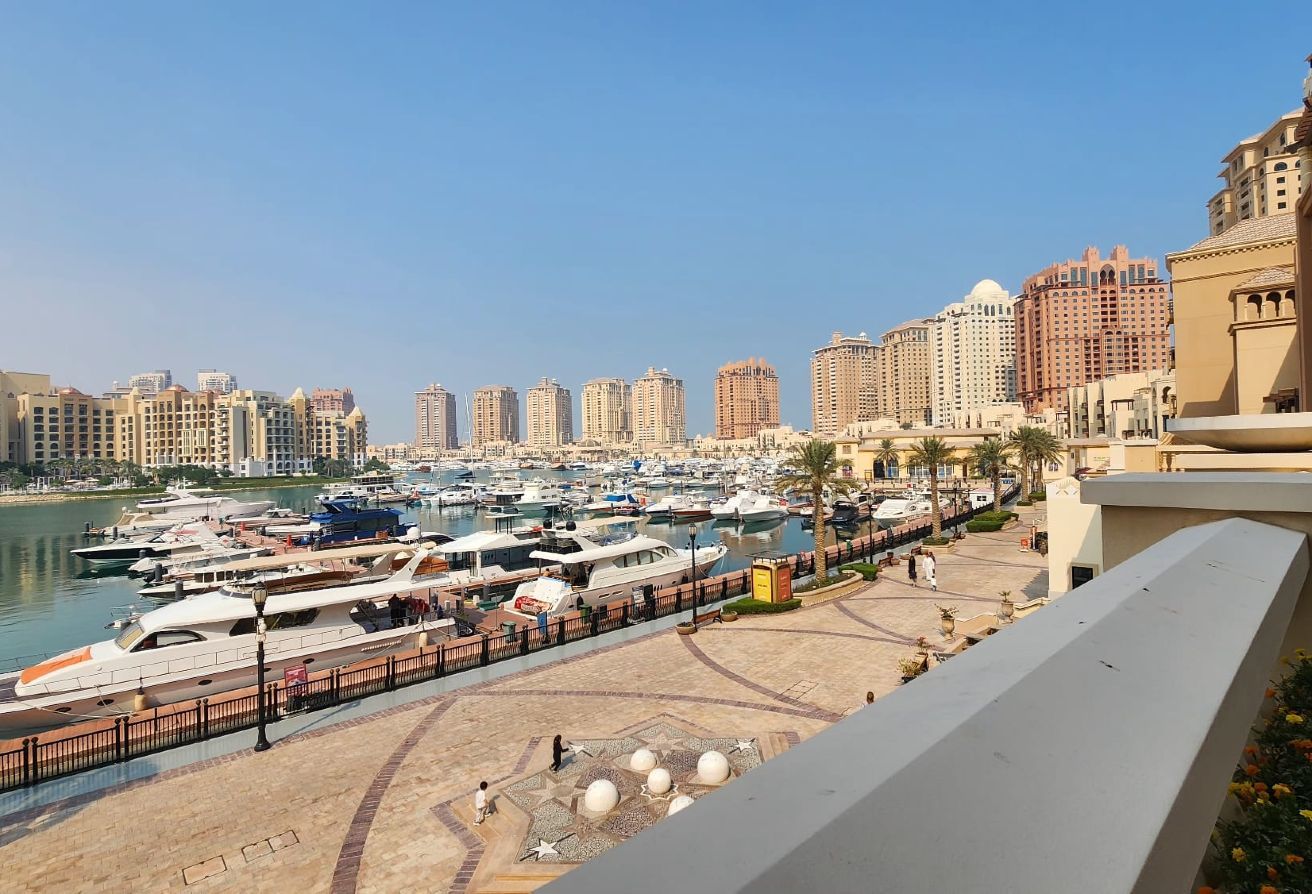 High End 4BHK + Maid Town House +Full Marina View