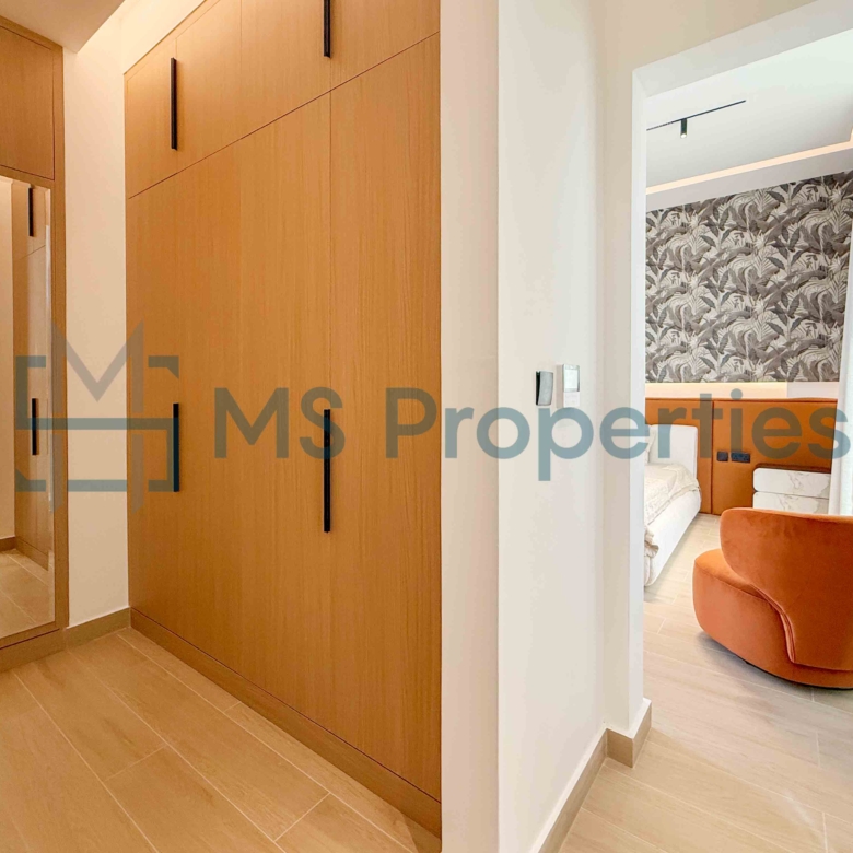 Brand New Luxurious 4Bedroom Villa with Backyard and Pool