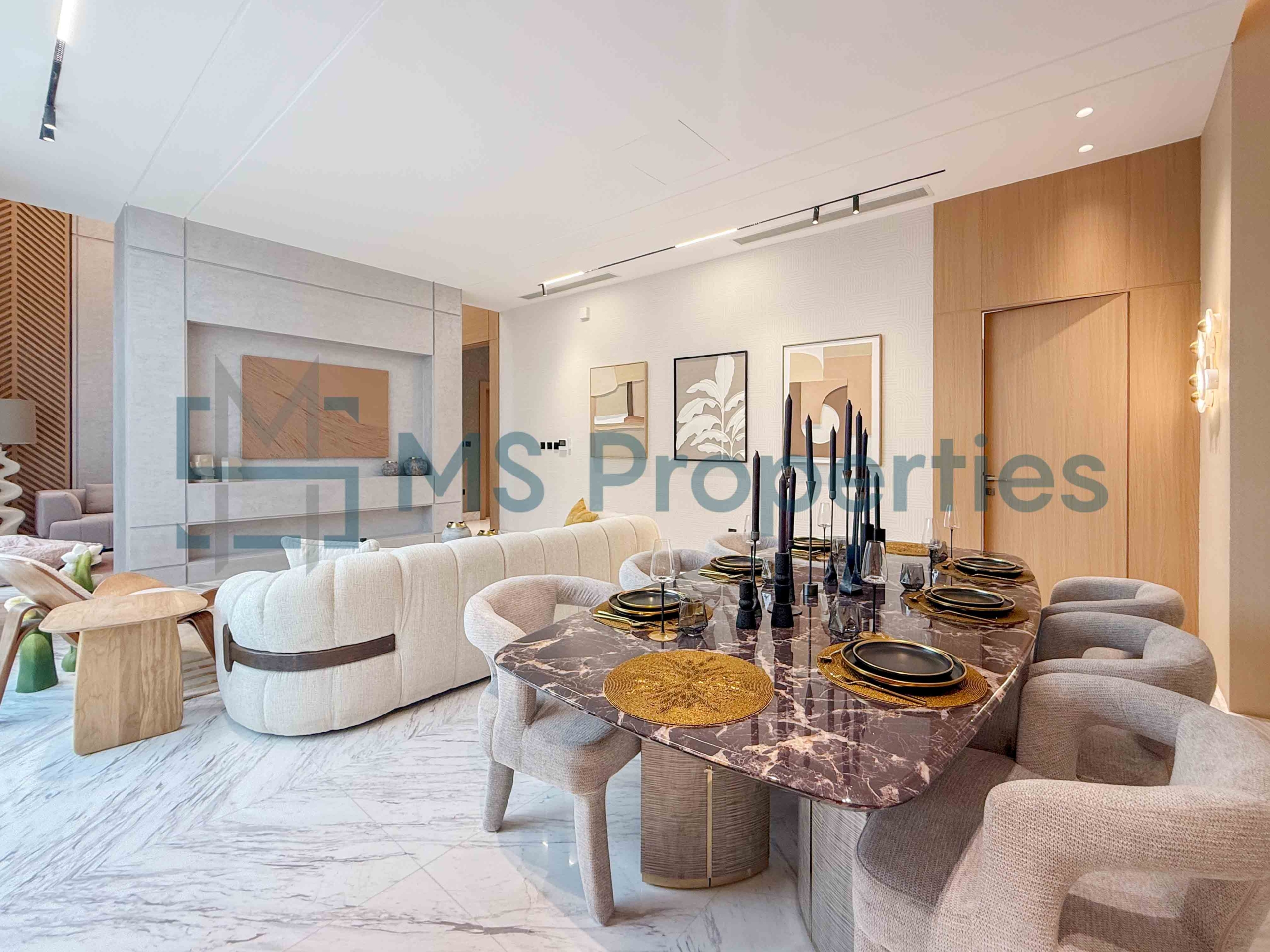 Brand New Luxurious 4Bedroom Villa with Backyard and Pool