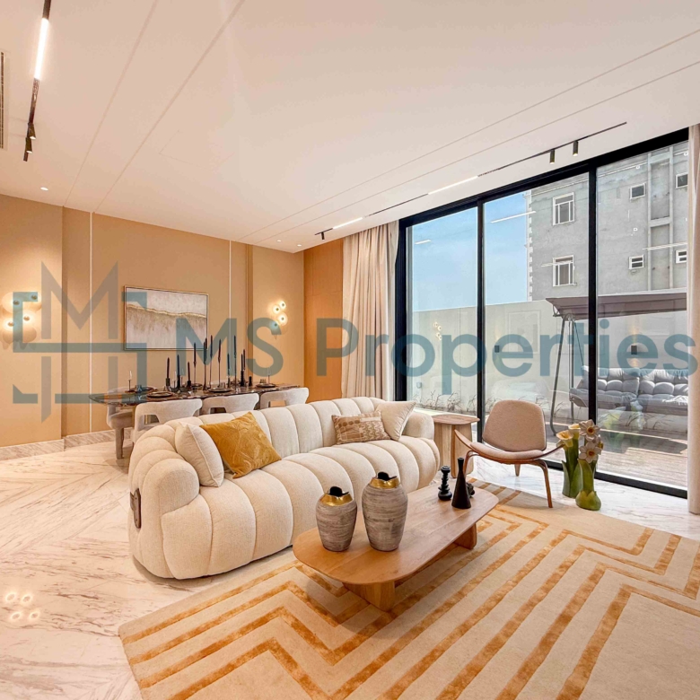 Brand New Luxurious 4Bedroom Villa with Backyard and Pool