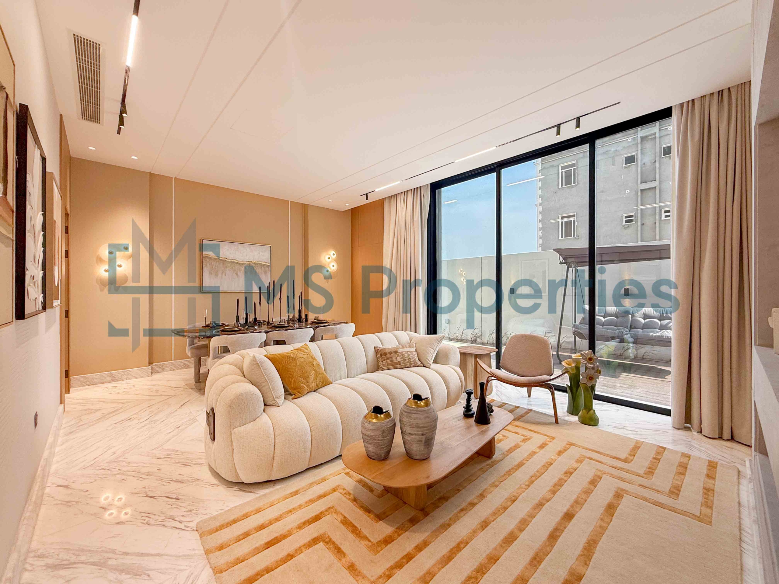 Brand New Luxurious 4Bedroom Villa with Backyard and Pool
